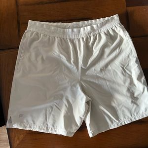 Sz Large Fabletics White 7” inseam lined shorts